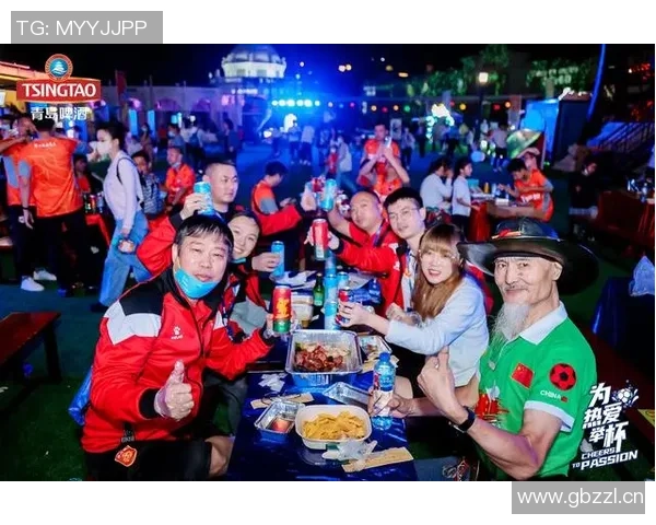 足球场上啤酒飞舞的瞬间激情与欢笑交织的狂欢盛宴 足球场上啤酒飞舞的瞬间激情与欢笑交织的狂欢盛宴